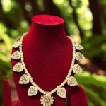 Shri Radha Lockets Haar Pure Tulsimala